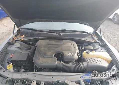 2019 Chrysler 300 300S z USA, uszkodzony, nr VIN 2C3CCABG0KH515720